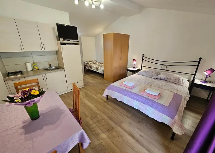 La Pergola Casa de hóspedes 2*