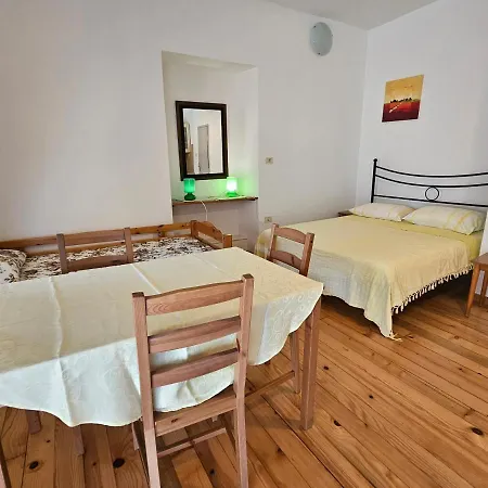 La Pergola Guest house 2*