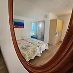 La Pergola בית הארחה 2*
