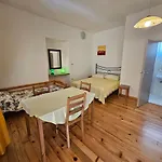 La Pergola בית הארחה 2*